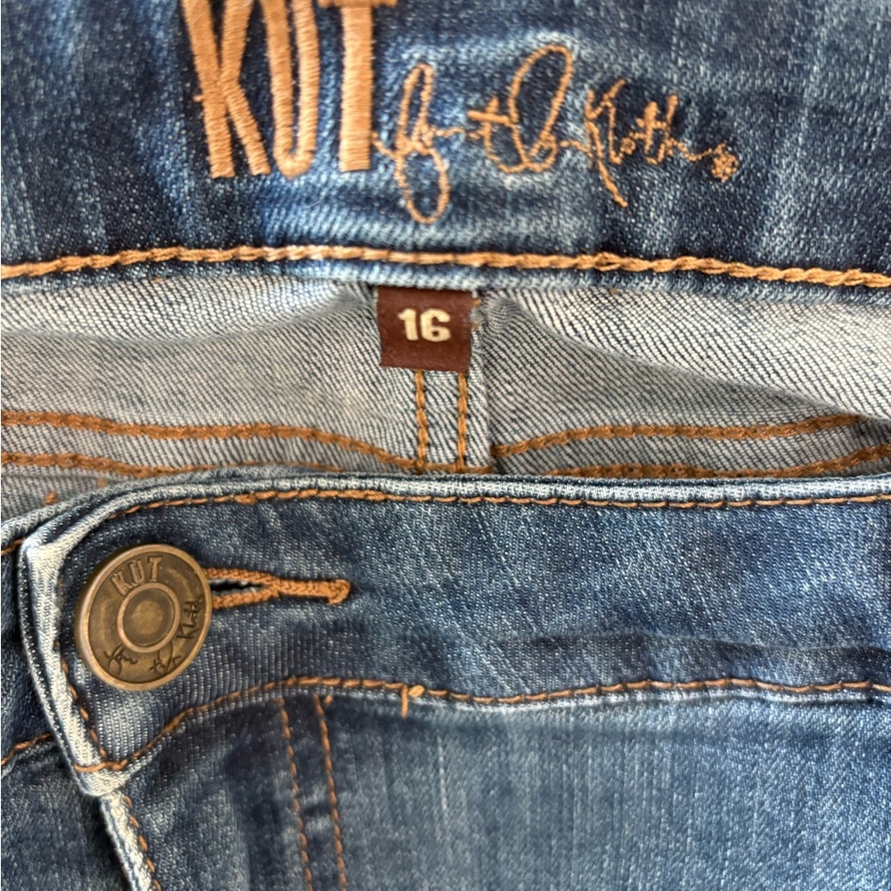 Boyfriend Jean - Great condition, straight leg, mid rise